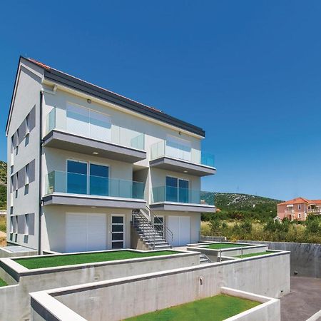 Nice Apartment In Trogir With Kitchen Exterior photo